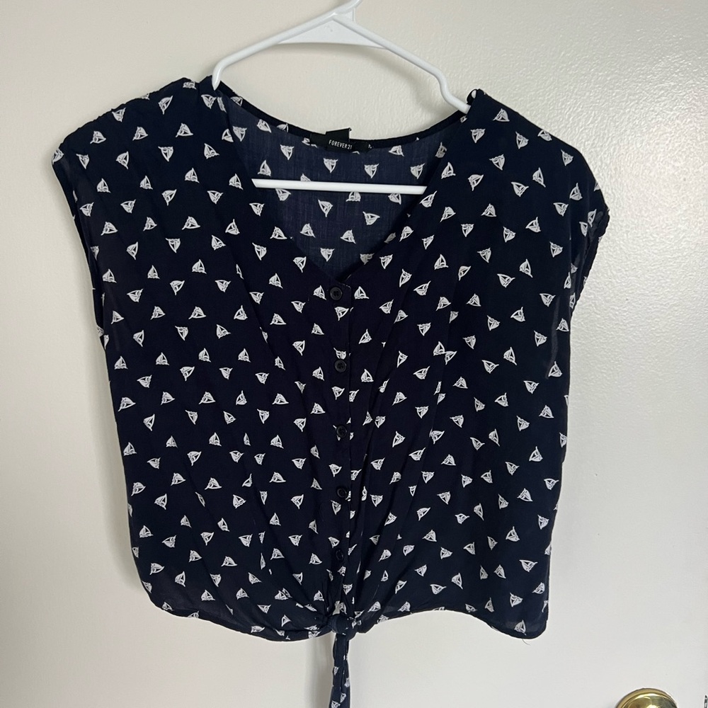 Blue loose crop top